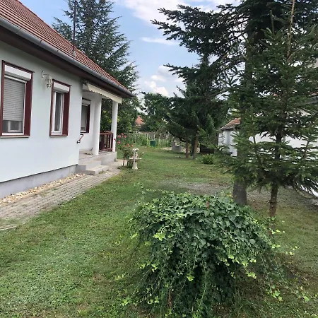 Relax Home/lazit-lak Apartment Ebergoc